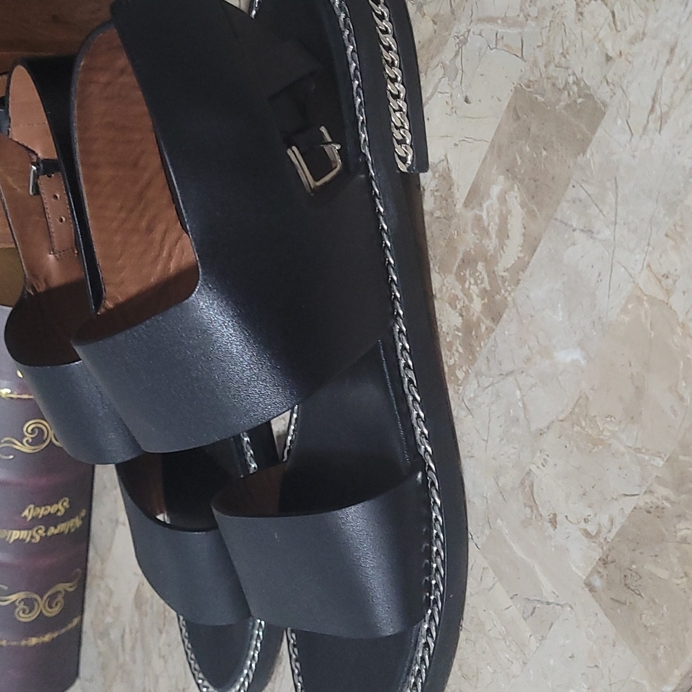 Givenchy Sandal - Picture 6 of 6